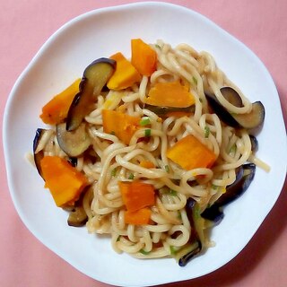 かぼちゃと茄子の焼きうどん